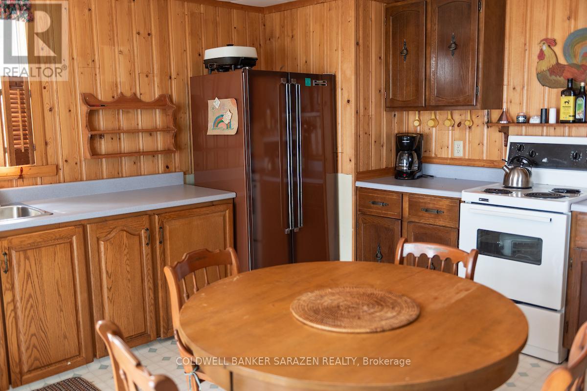 351 Leavoy Lane, Horton, Ontario  K7V 3Z8 - Photo 35 - X12284747