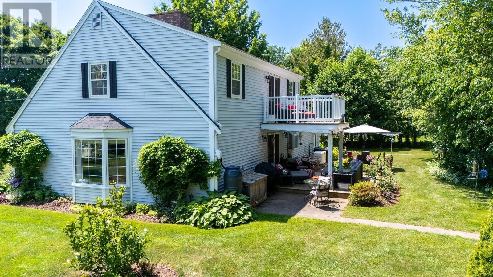 Property at 567 Canard Street image 5