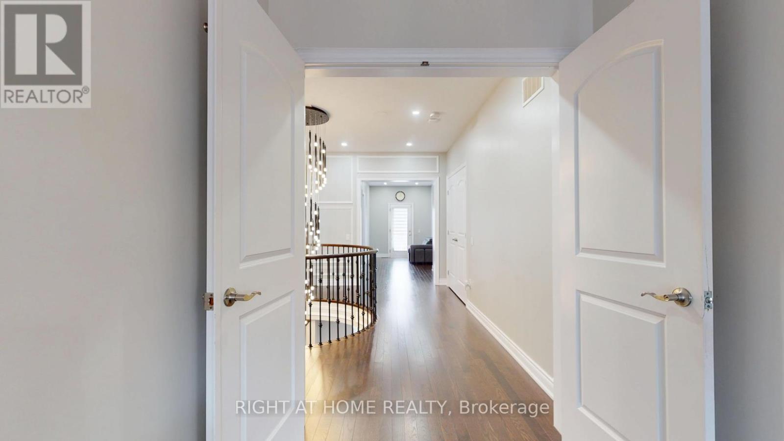 60 Chesney Crescent, Vaughan, Ontario  L4H 4A5 - Photo 21 - N12284698