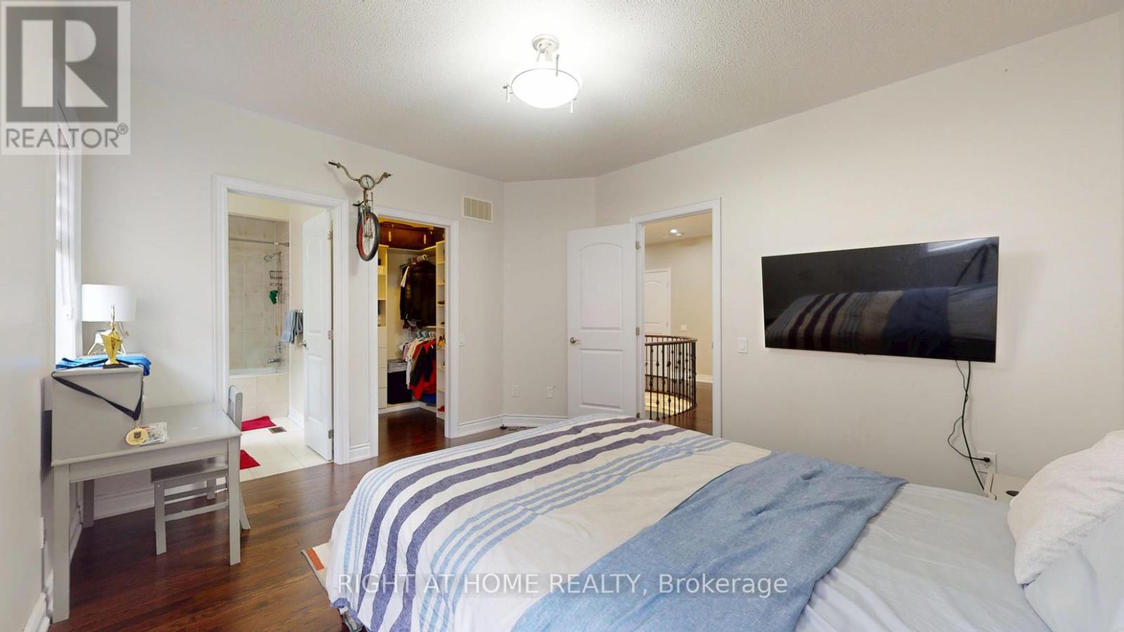 60 Chesney Crescent, Vaughan, Ontario  L4H 4A5 - Photo 23 - N12284698