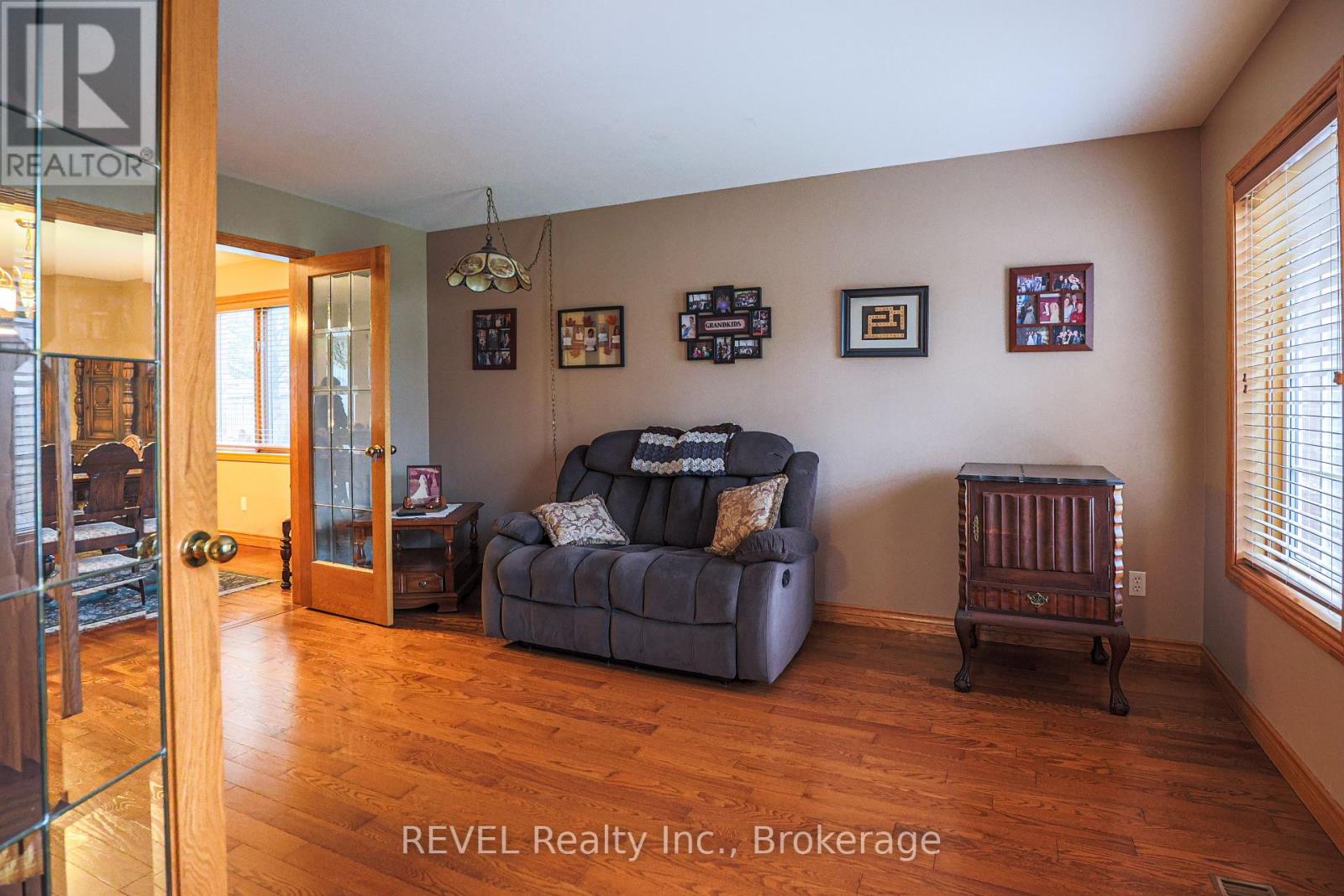 Property at 6965 HAROVICS LANE image 4