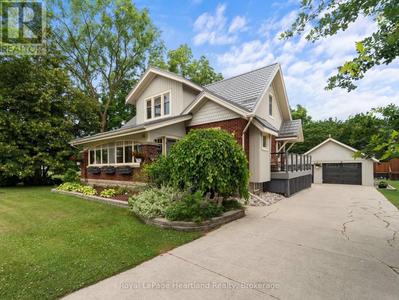 14 Centre Street, Bluewater, Ontario  N0M 2T0 - Photo 1 - X12284803