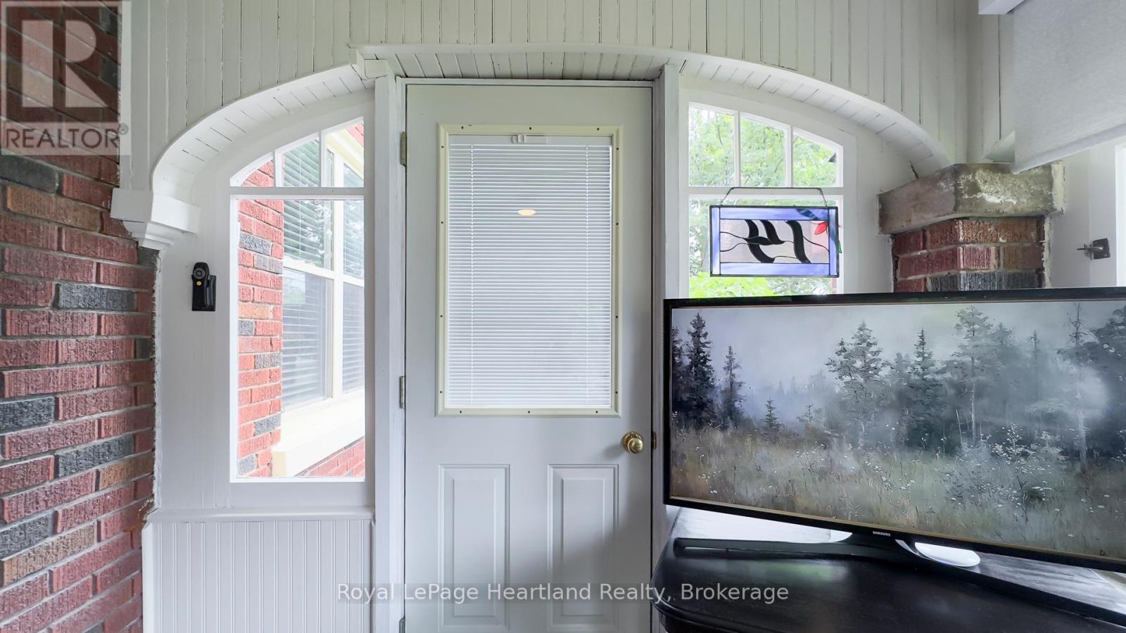 14 Centre Street, Bluewater, Ontario  N0M 2T0 - Photo 12 - X12284803