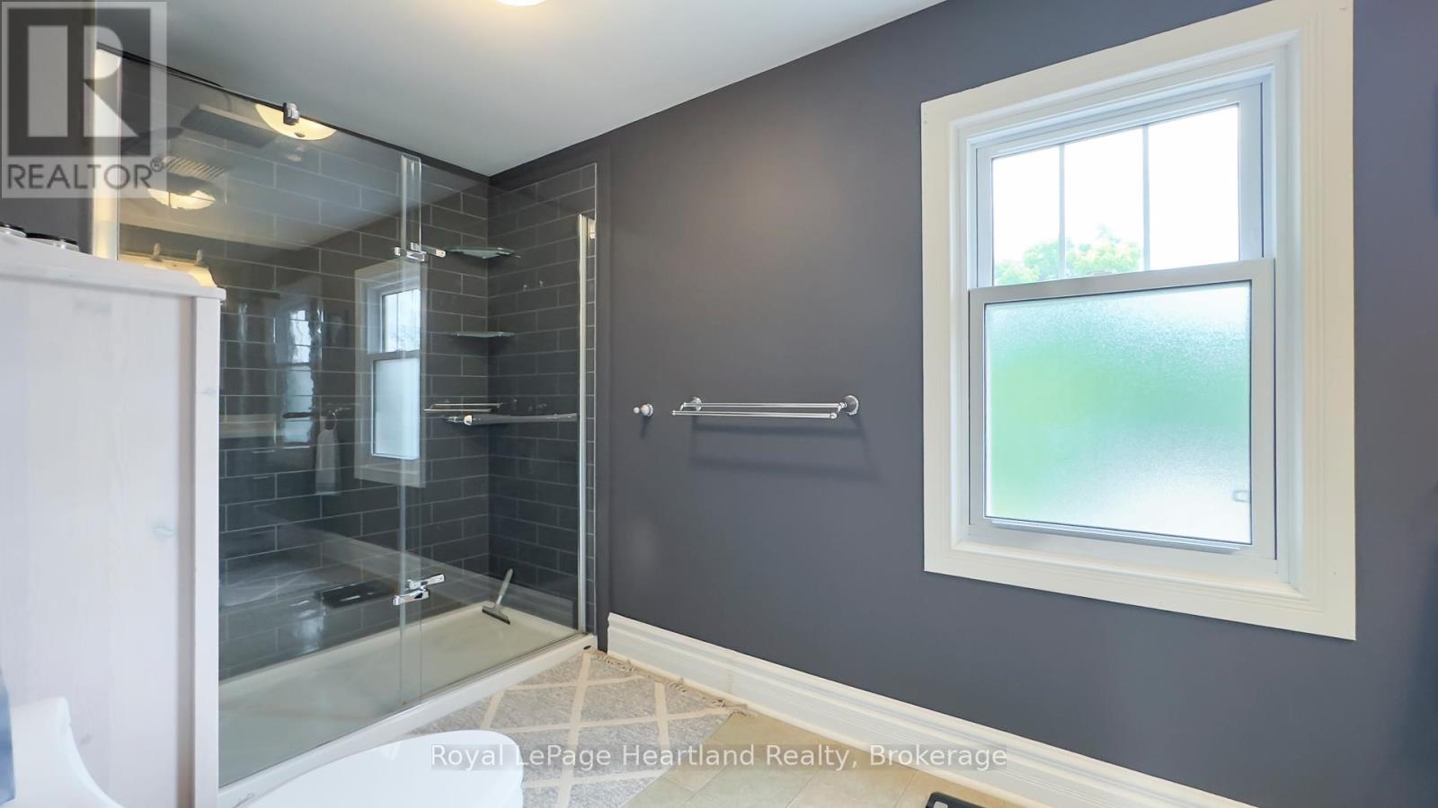 14 Centre Street, Bluewater, Ontario  N0M 2T0 - Photo 24 - X12284803