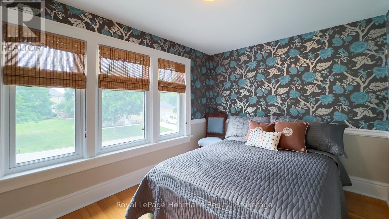 14 Centre Street, Bluewater, Ontario  N0M 2T0 - Photo 29 - X12284803