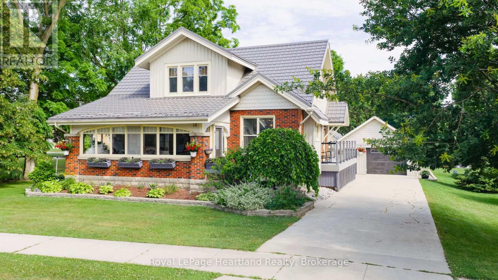 14 Centre Street, Bluewater, Ontario  N0M 2T0 - Photo 3 - X12284803
