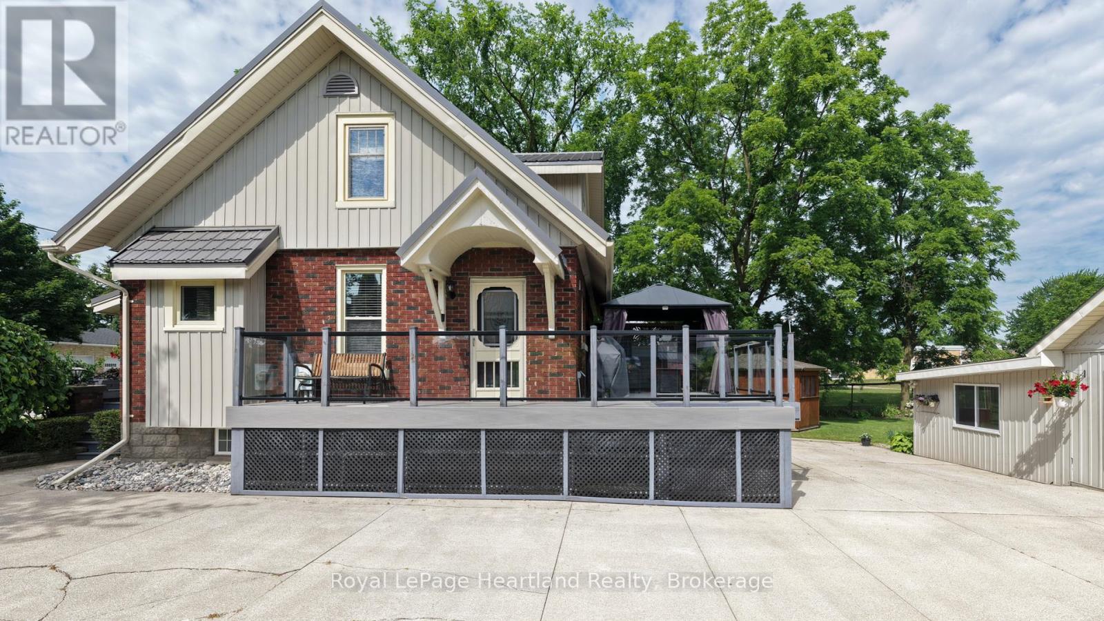 14 Centre Street, Bluewater, Ontario  N0M 2T0 - Photo 37 - X12284803