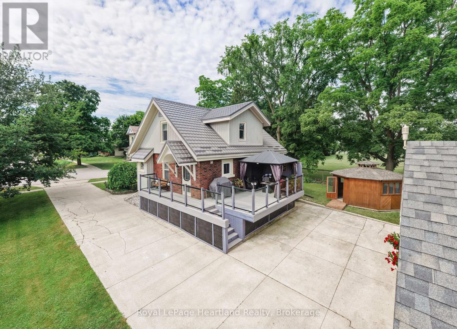 14 Centre Street, Bluewater, Ontario  N0M 2T0 - Photo 4 - X12284803