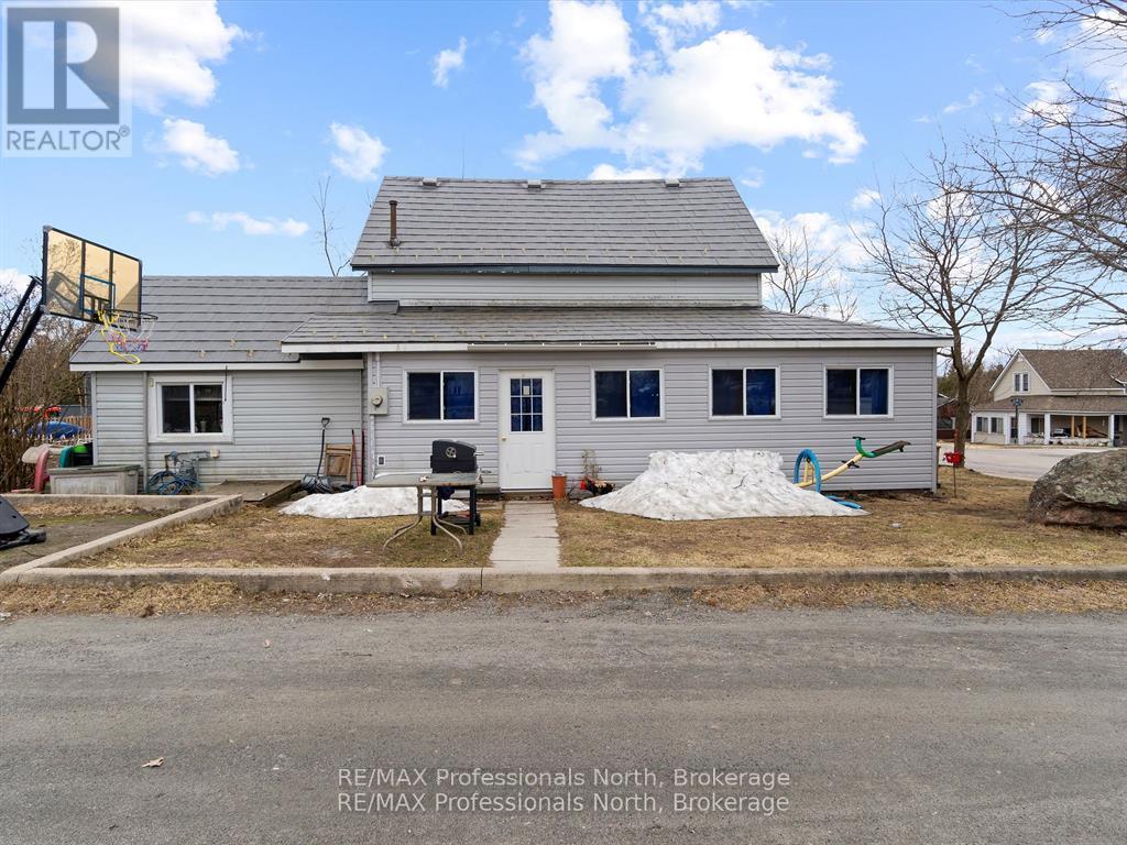 950 Muskoka Road S, Gravenhurst, Ontario  P1P 1K3 - Photo 16 - X12284812