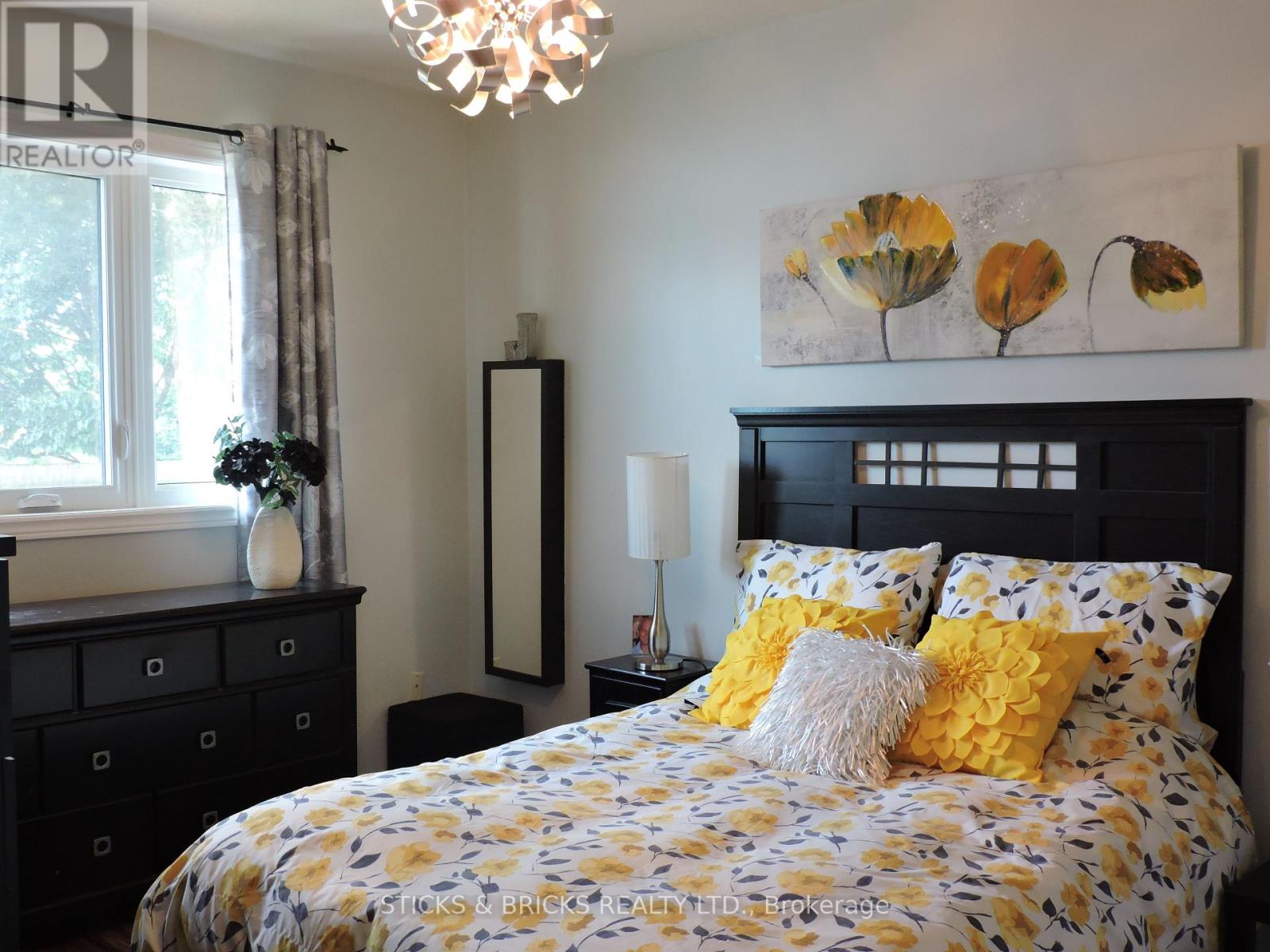 27 - 5070 Drummond Road, Niagara Falls, Ontario L2E 6E4 - Photo 8 - X12284807