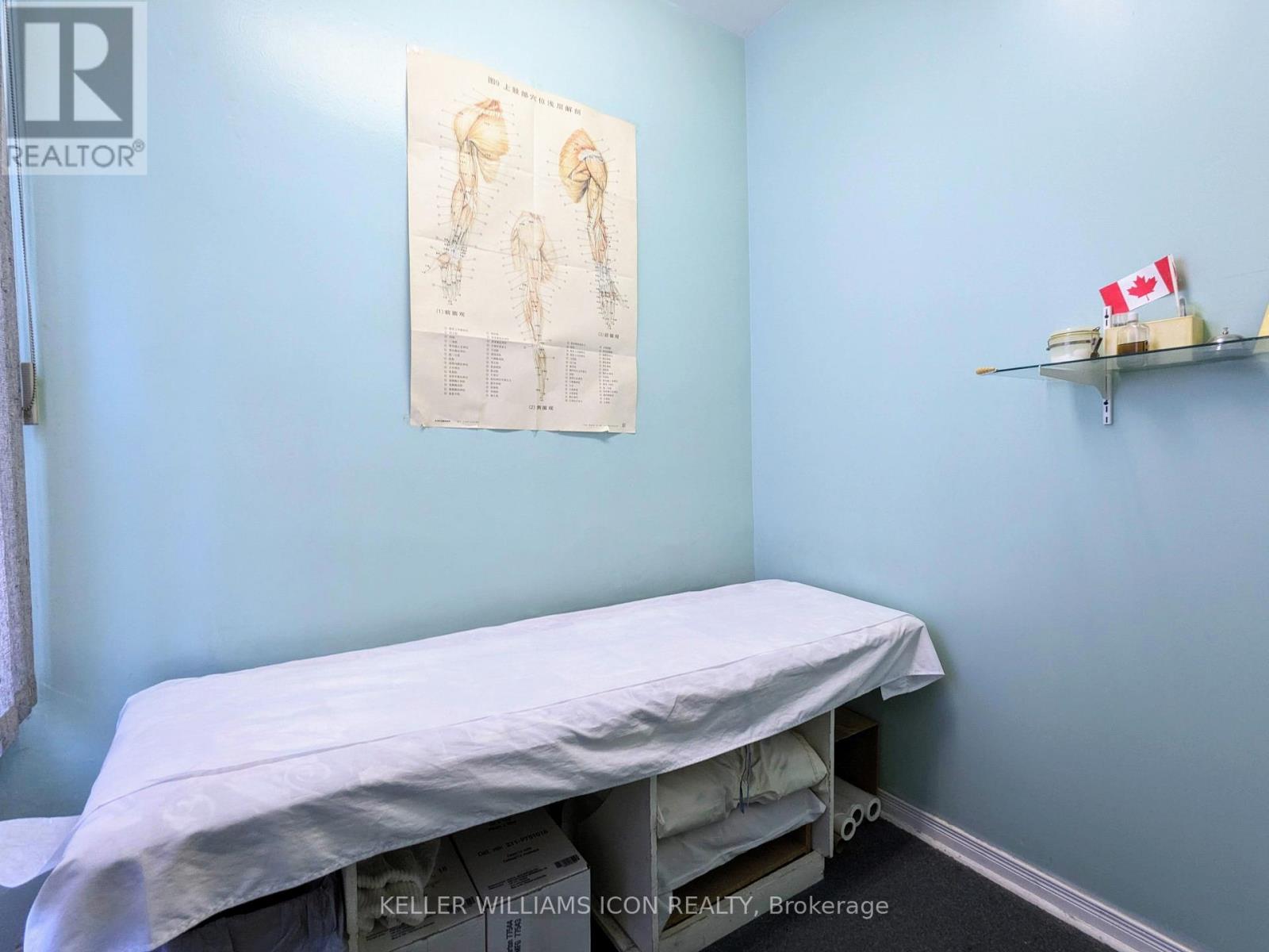 451 & 453 - 453 Catherine Street, Ottawa, Ontario  K1R 5T7 - Photo 21 - X12253240