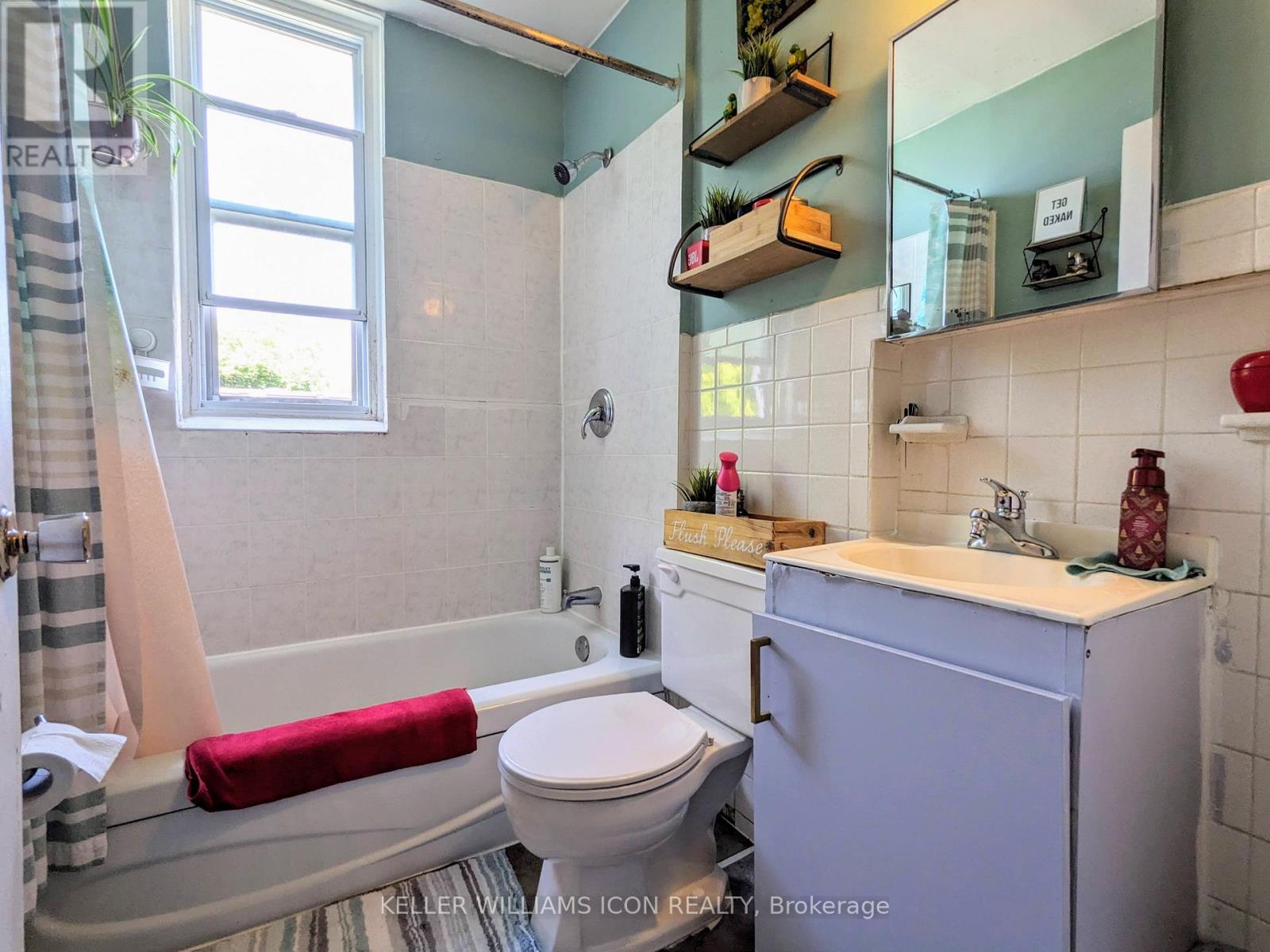 451 & 453 - 453 Catherine Street, Ottawa, Ontario  K1R 5T7 - Photo 14 - X12253240