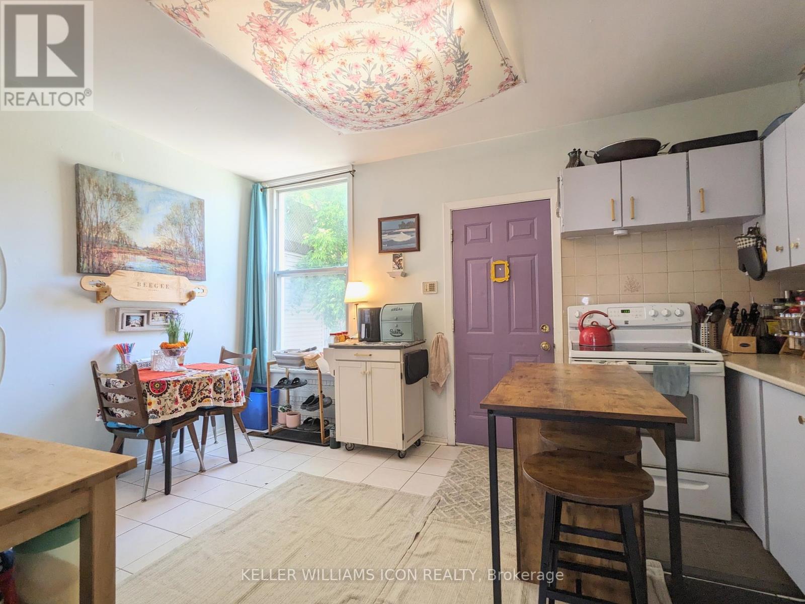 451 & 453 - 453 Catherine Street, Ottawa, Ontario  K1R 5T7 - Photo 7 - X12253240
