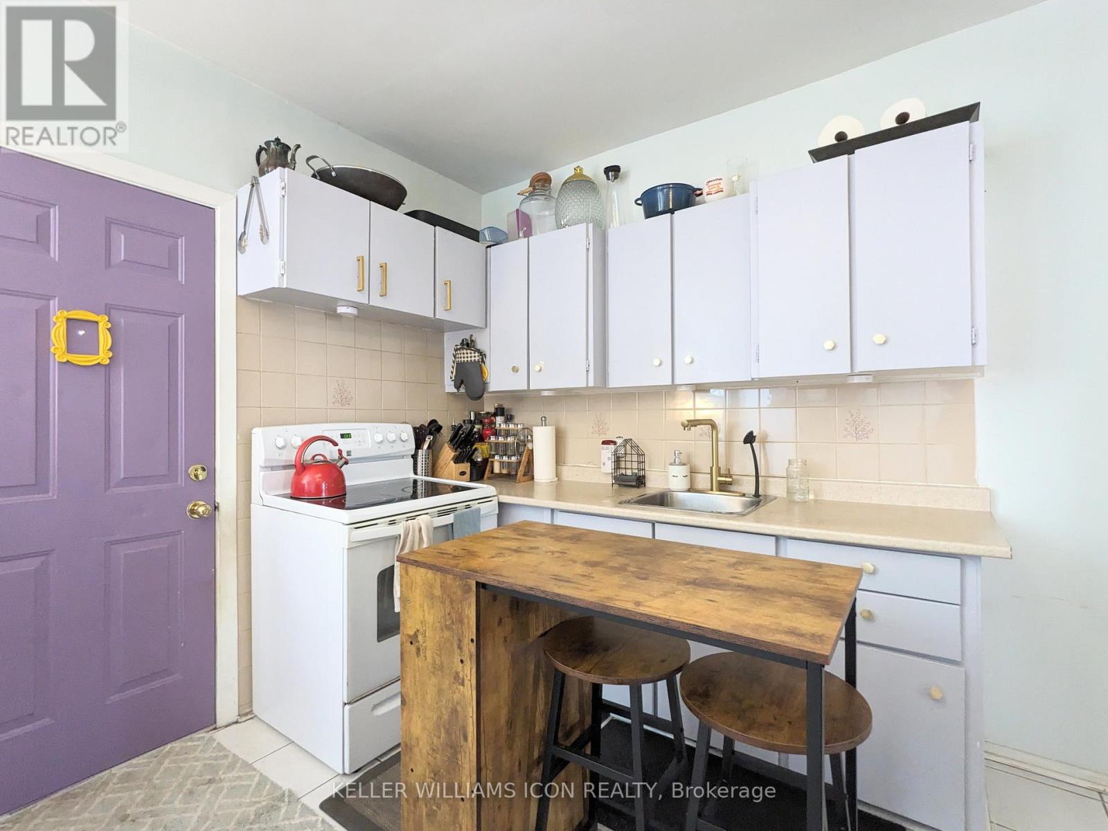 451 & 453 - 453 Catherine Street, Ottawa, Ontario  K1R 5T7 - Photo 8 - X12253240