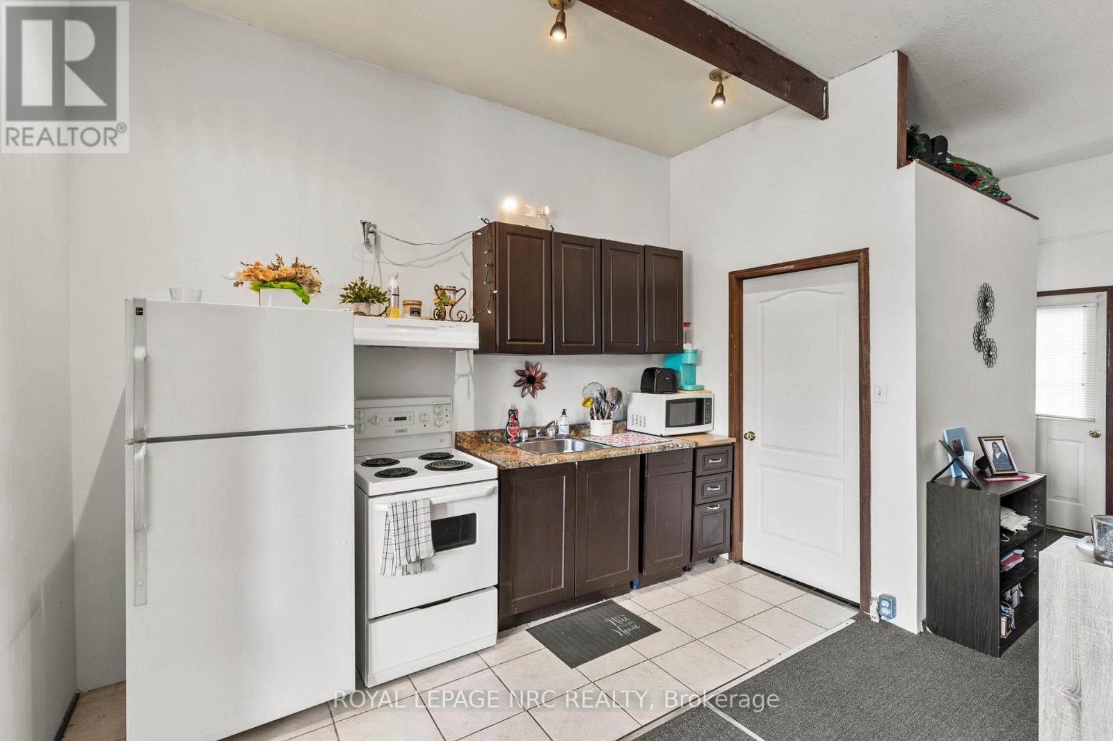 40 Kingsway, Welland, Ontario  L3B 3N8 - Photo 30 - X12278755