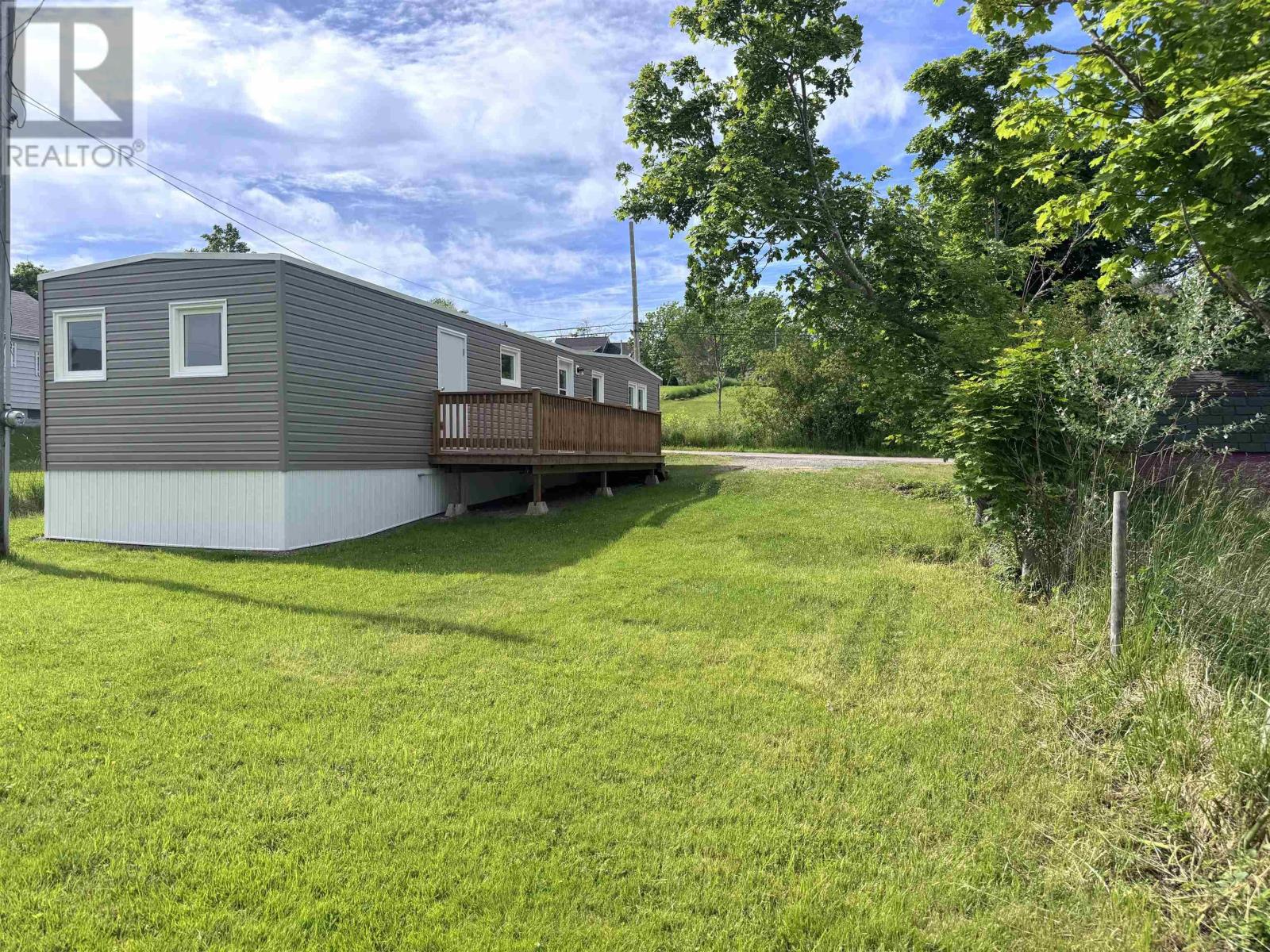 5 Victoria Street, Baddeck, Nova Scotia  B0E 1B0 - Photo 1 - 202516066