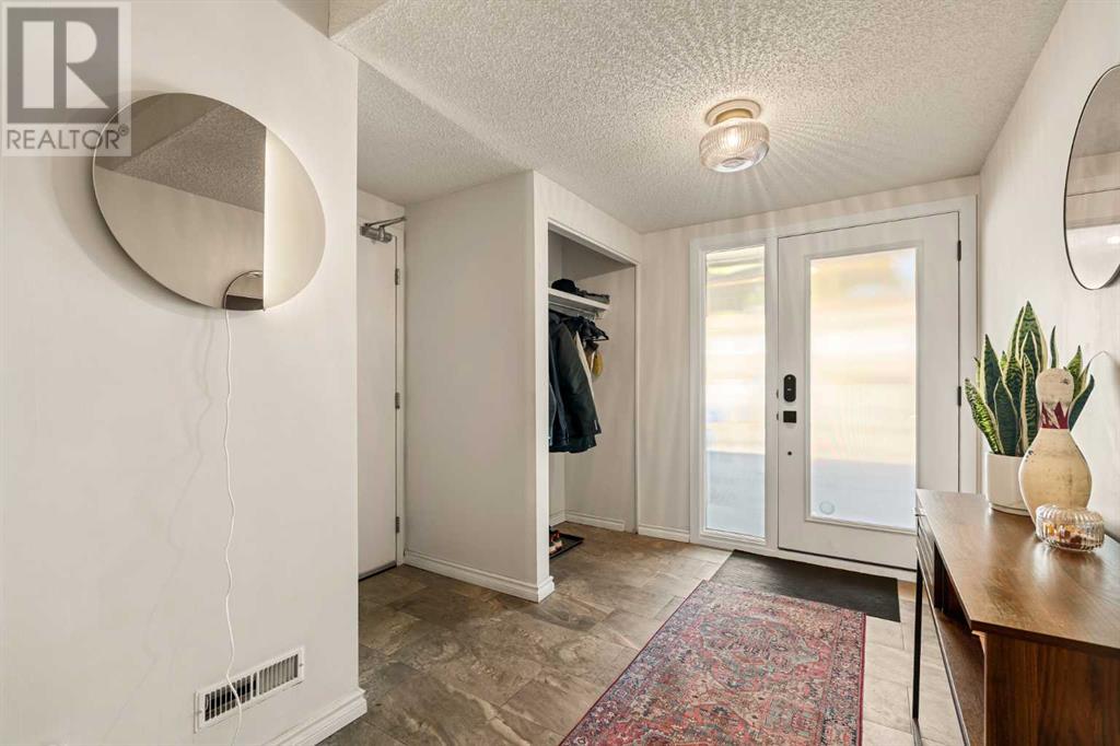 Property at 55, 2225 Oakmoor Drive SW image 3