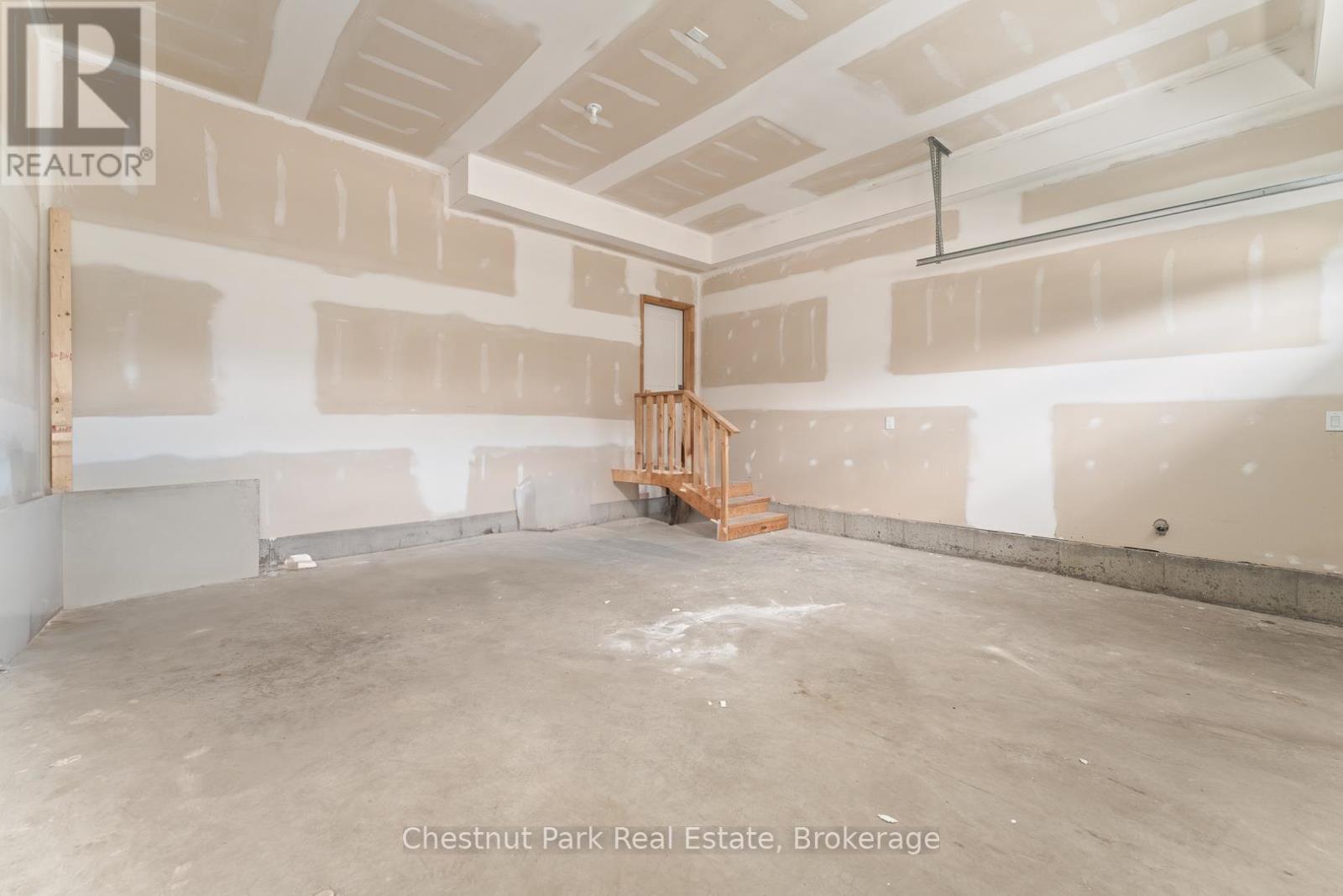 6 Turnberry Court, Bracebridge, Ontario  P1L 0N5 - Photo 19 - X12276568