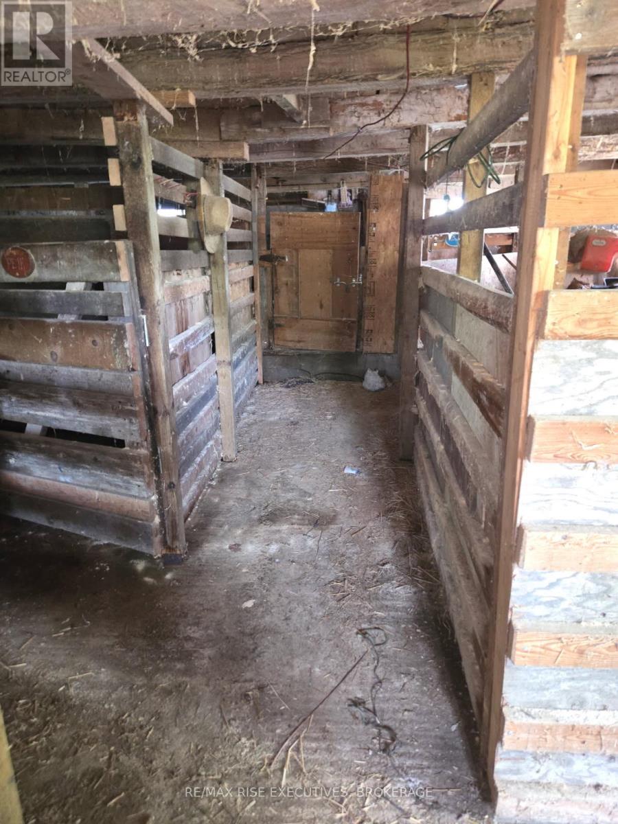 251 Briar Hill Road, Leeds And The Thousand Islands, Ontario  K0E 1N0 - Photo 44 - X12282403