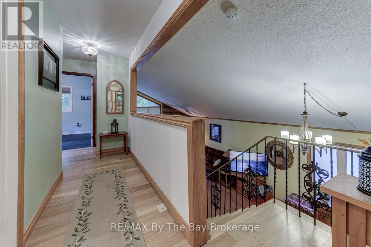 1819 River Road W, Wasaga Beach, Ontario  L9Z 2X5 - Photo 27 - S12284852