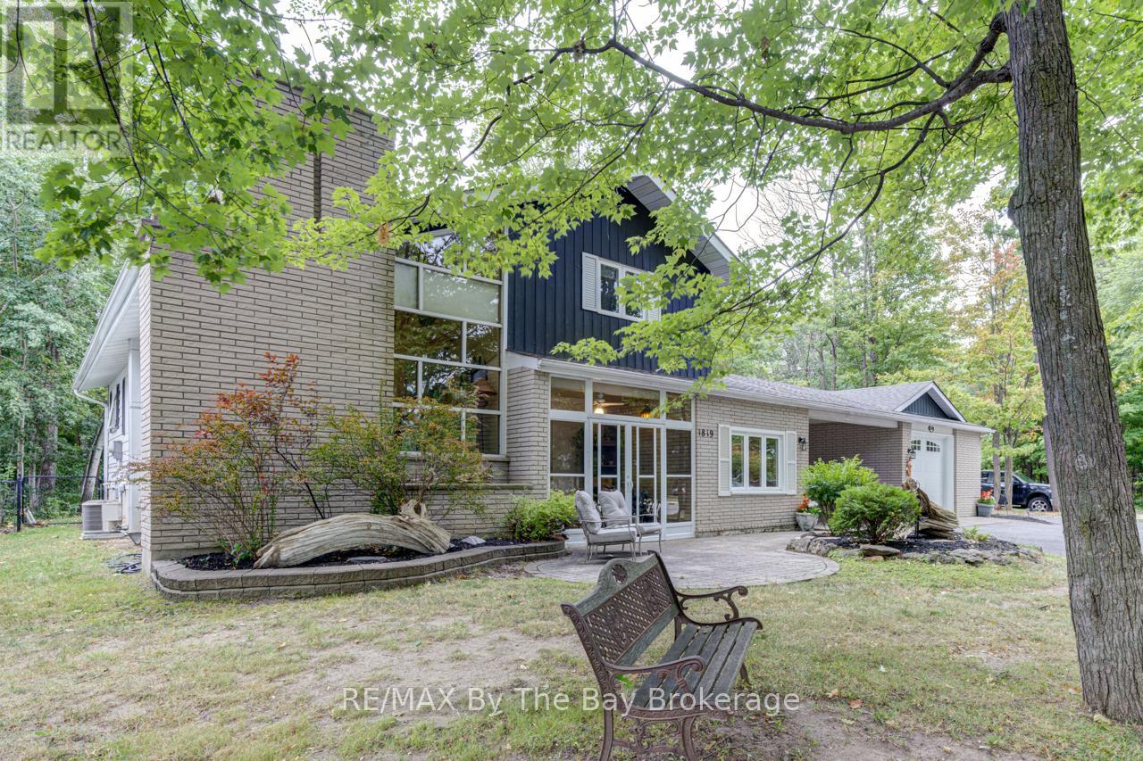 Property at 1819 RIVER ROAD W image 4