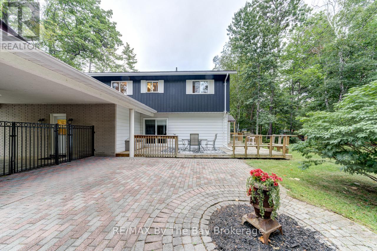 Property at 1819 RIVER ROAD W image 5