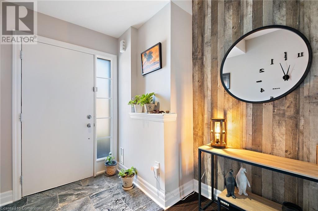 Property at 873 NEW WESTMINSTER Drive Unit# 26 image 2