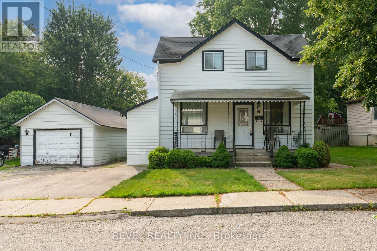 16 Arthur Street, Woodstock, Ontario  N4S 7H1 - Photo 1 - X12284871