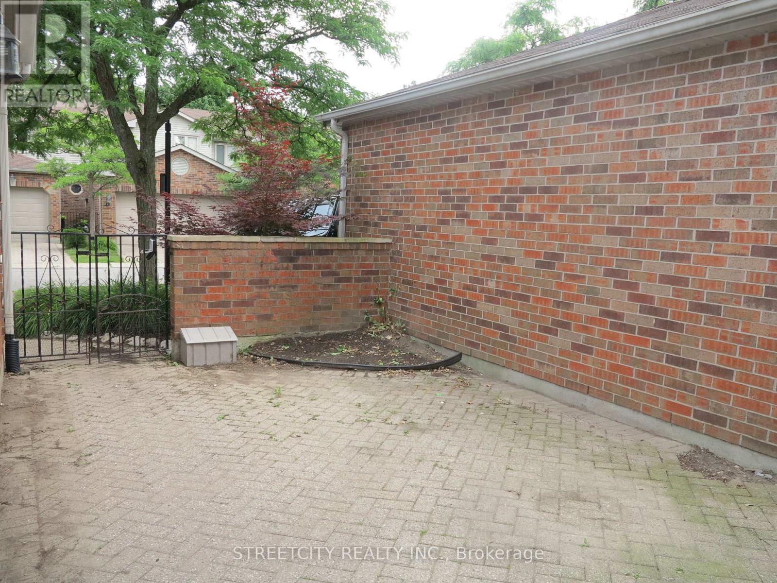 53 - 70 Sunnyside Drive, London North, Ontario  N5X 3W5 - Photo 28 - X12284873