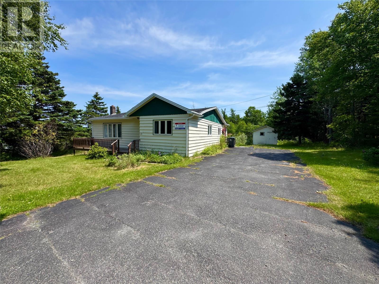 Property at 11 Ashwood Place image 1