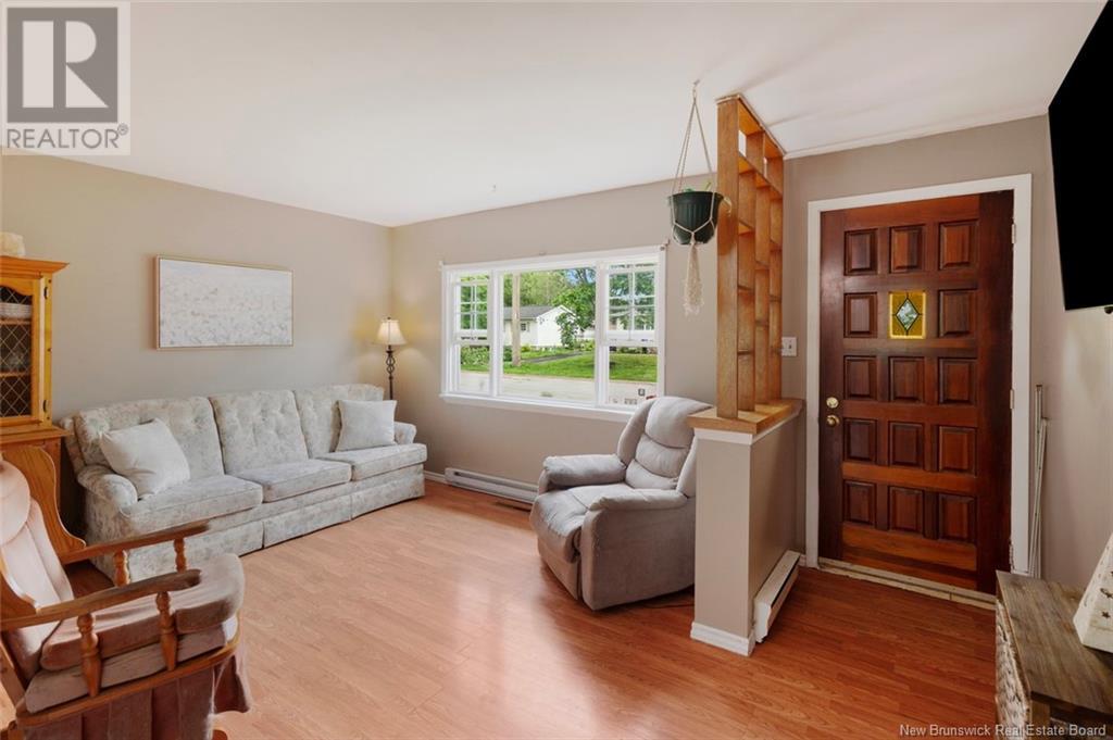 Property at 22 Lansdowne Court image 4