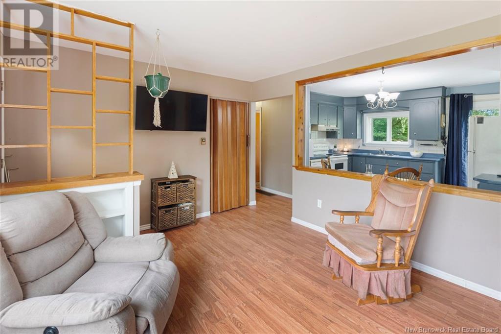 Property at 22 Lansdowne Court image 5
