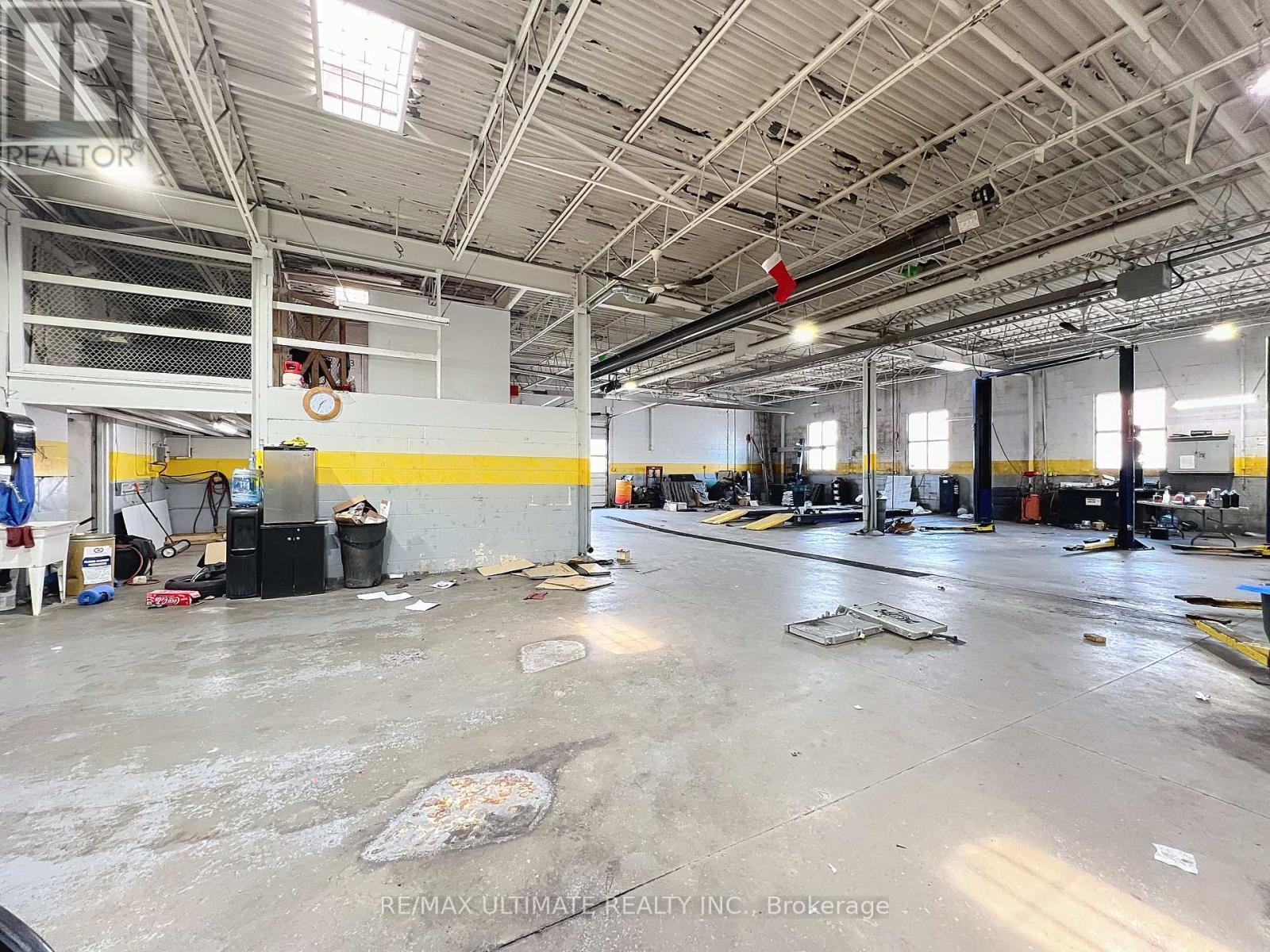 11262 Yonge Street, Richmond Hill, Ontario  L4S 1K9 - Photo 11 - N12284829