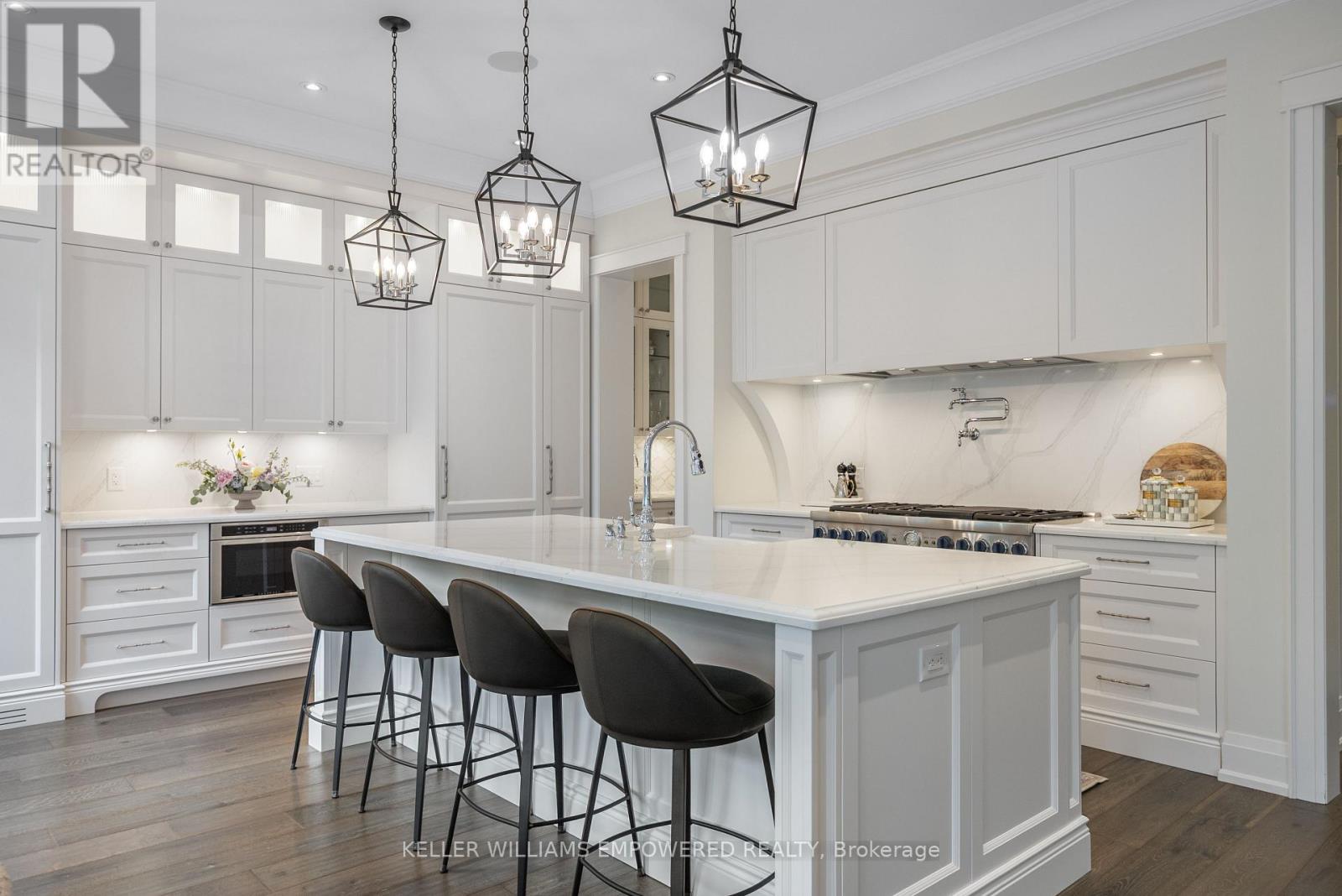 141 Pathlane Road, Richmond Hill, Ontario  L4B 4R1 - Photo 13 - N12284865