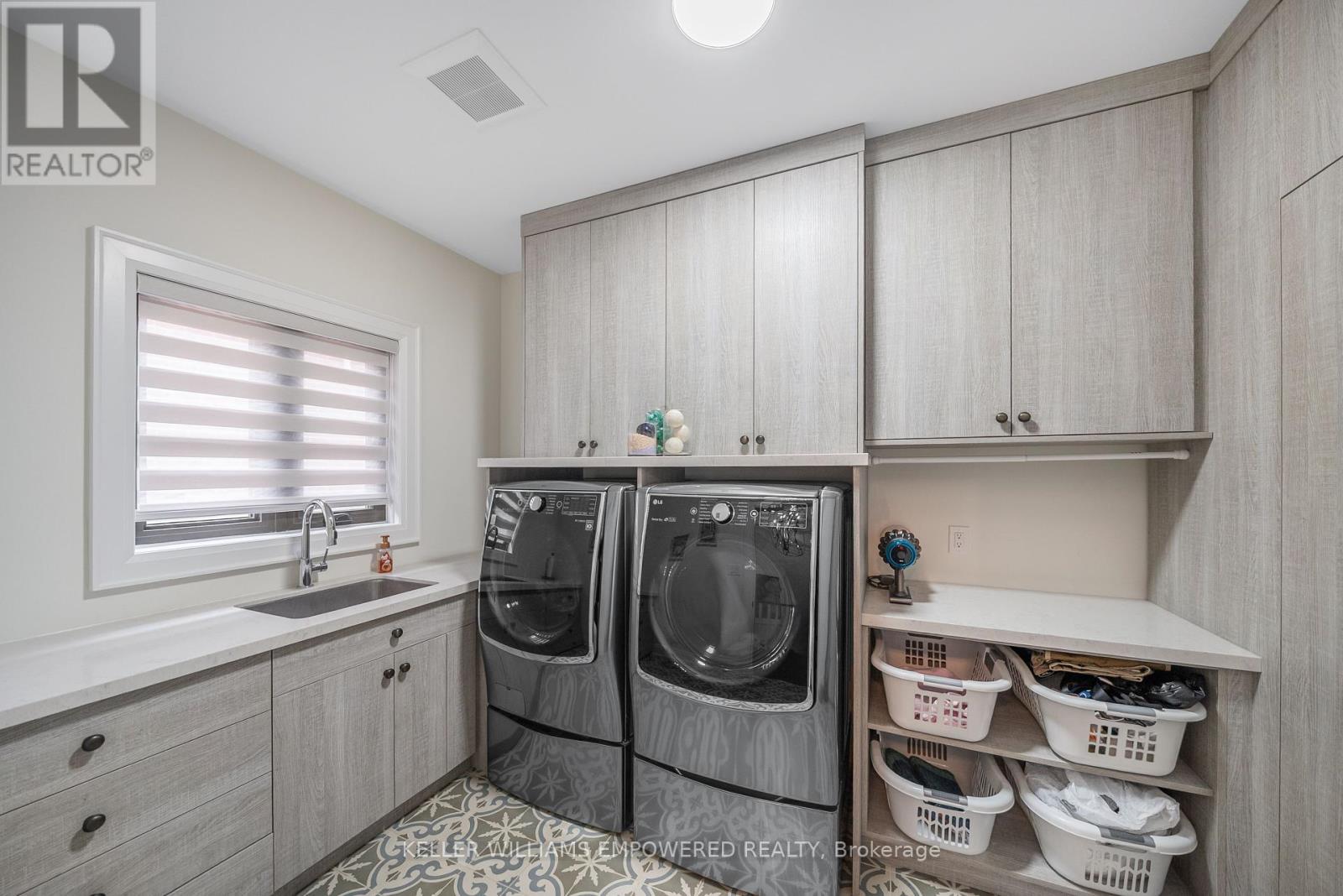 141 Pathlane Road, Richmond Hill, Ontario  L4B 4R1 - Photo 35 - N12284865