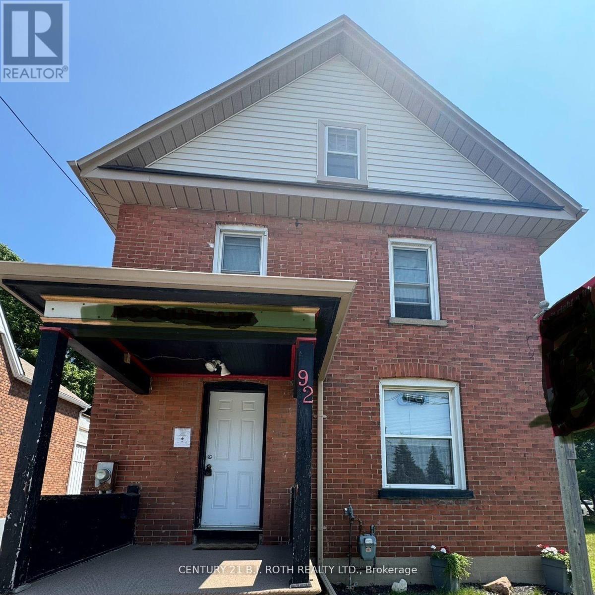 92 Essa Road, Barrie, Ontario  L4N 3K7 - Photo 4 - S12284839