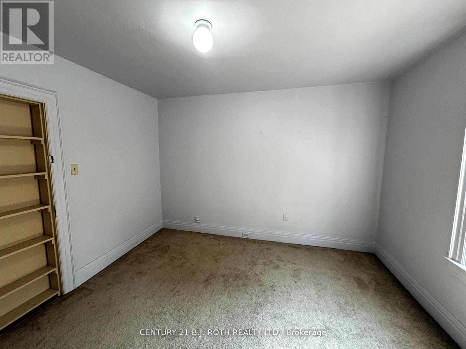 92 Essa Road, Barrie, Ontario  L4N 3K7 - Photo 7 - S12284839