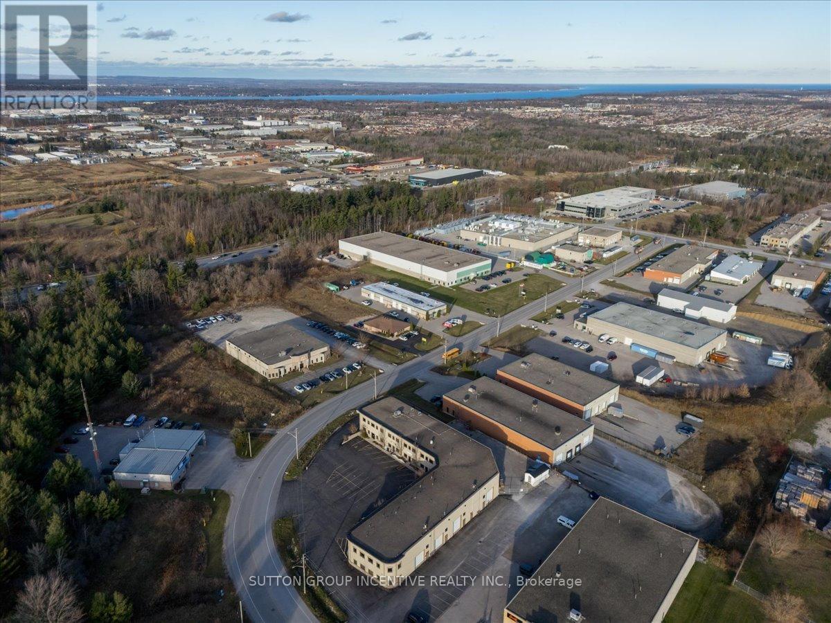 10&11- 2nd Floor - 27 Hooper Road, Barrie, Ontario  L4N 9S3 - Photo 9 - S12284867