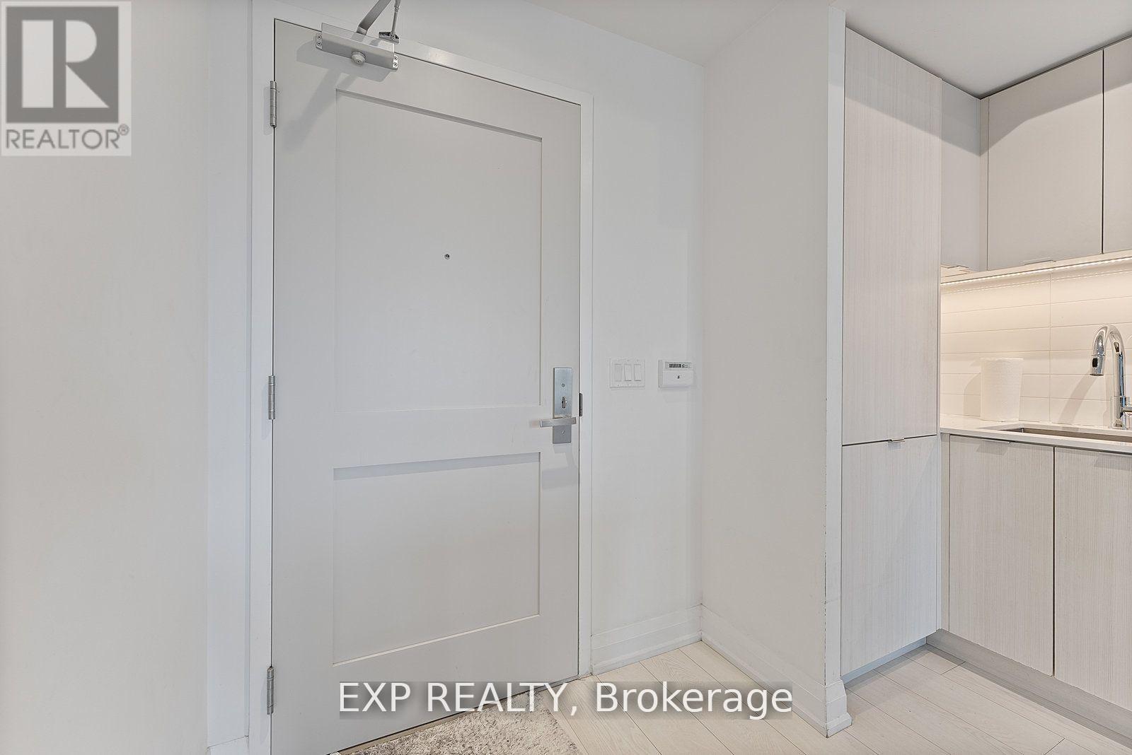 630 - 26 Gibbs Road, Toronto, Ontario  M9B 0E3 - Photo 2 - W12284860