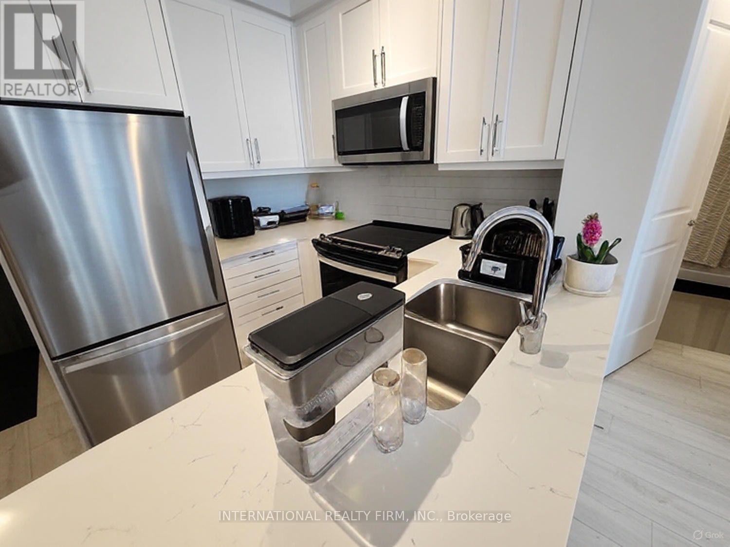 301w - 10 Gatineau Drive, Vaughan, Ontario  L4J 0L2 - Photo 6 - N12249341
