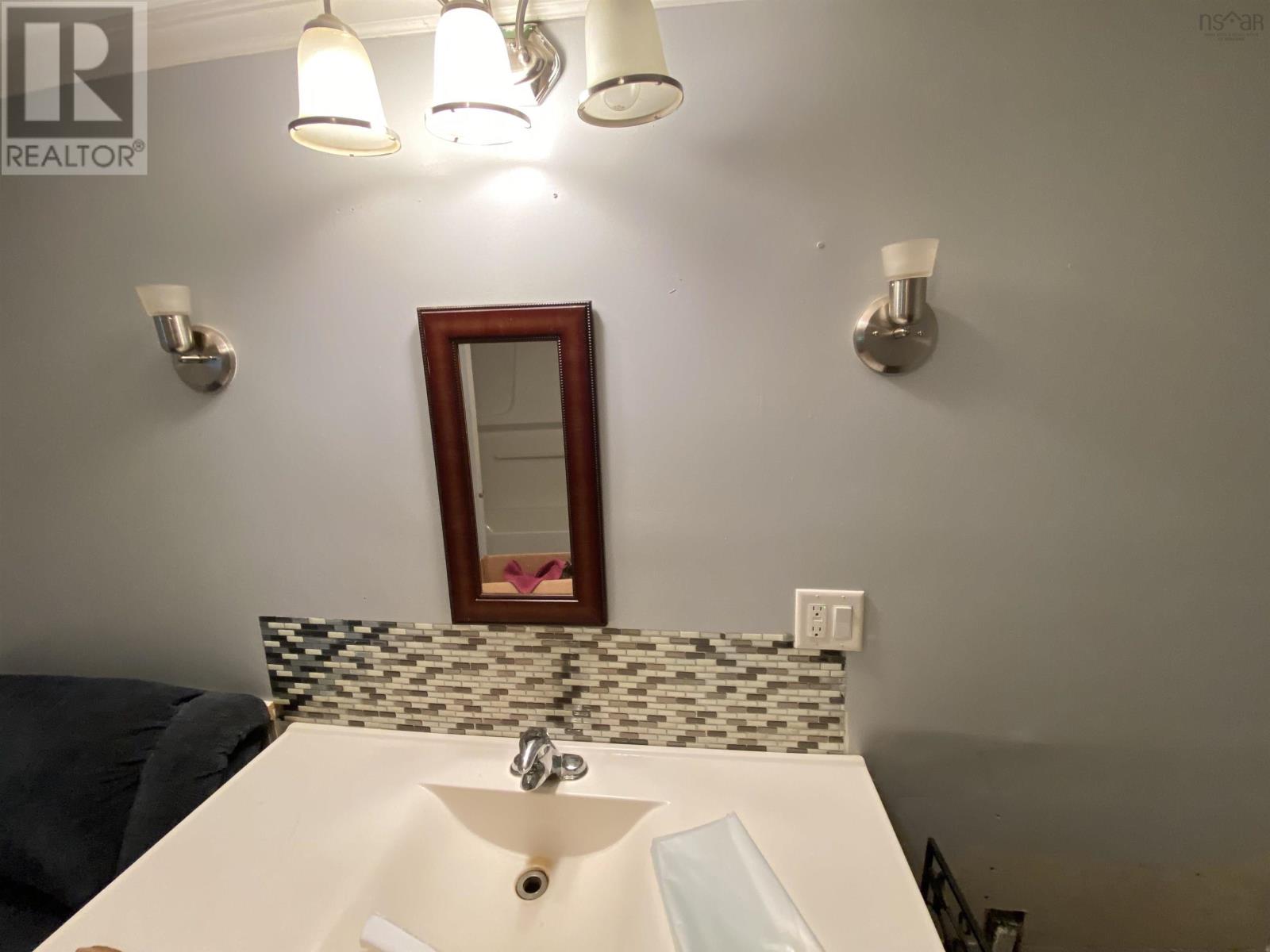 24 Montery Drive, Salmon River, Nova Scotia  B2N 5S4 - Photo 13 - 202517642