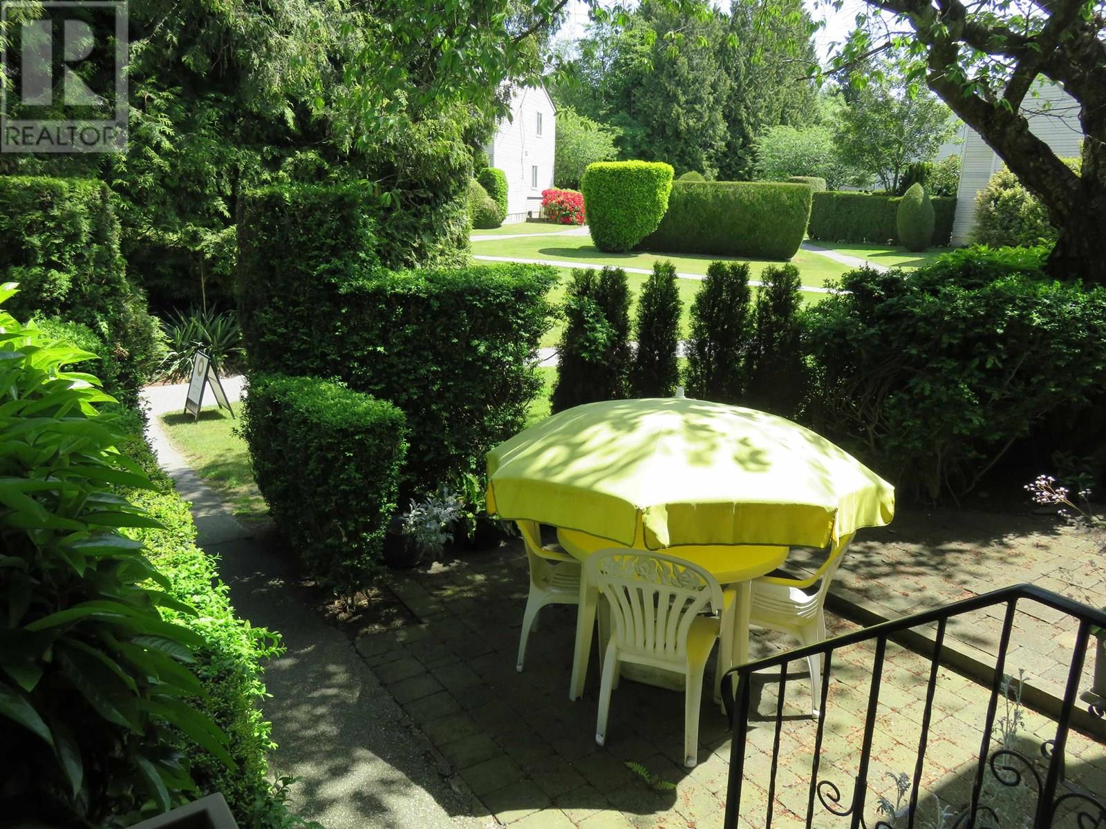 Listing Picture 3 of 40 : 80 3437 E 49TH AVENUE, Vancouver / 溫哥華 - 魯藝地產 Yvonne Lu Group - MLS Medallion Club Member