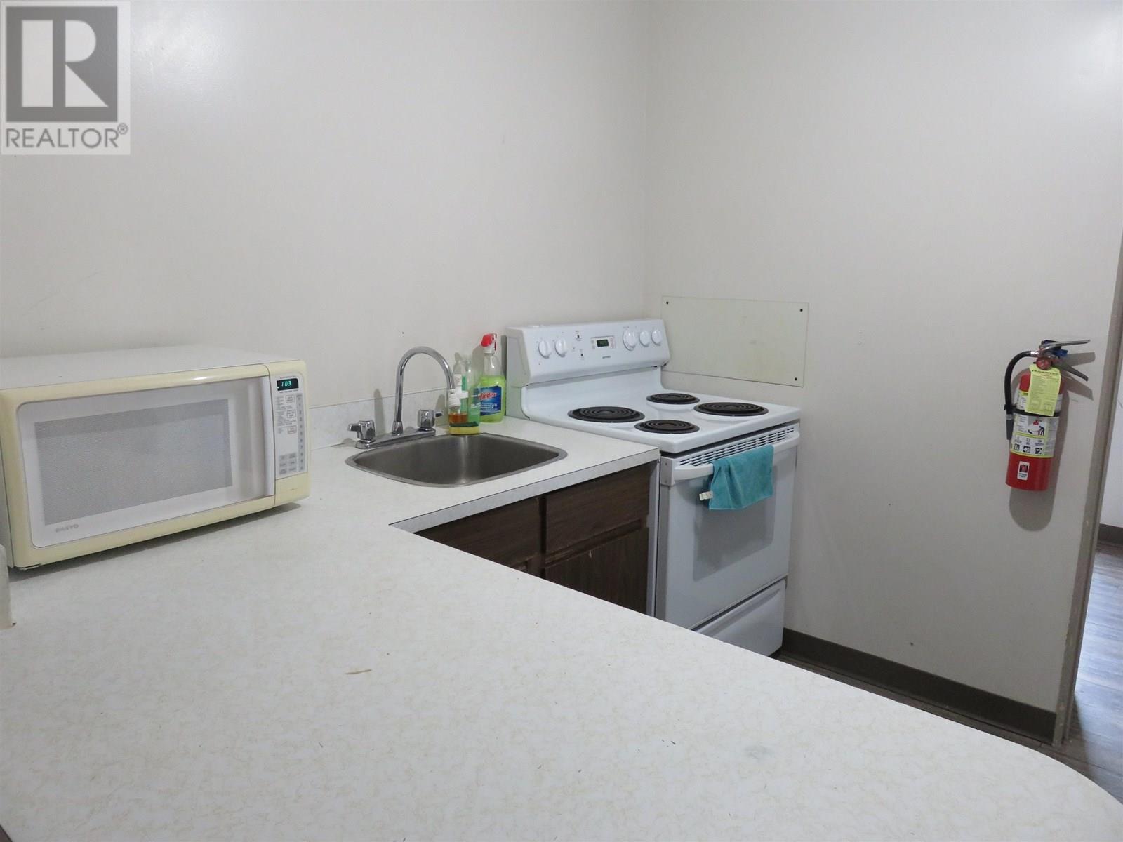 Listing Picture 27 of 40 : 80 3437 E 49TH AVENUE, Vancouver / 溫哥華 - 魯藝地產 Yvonne Lu Group - MLS Medallion Club Member