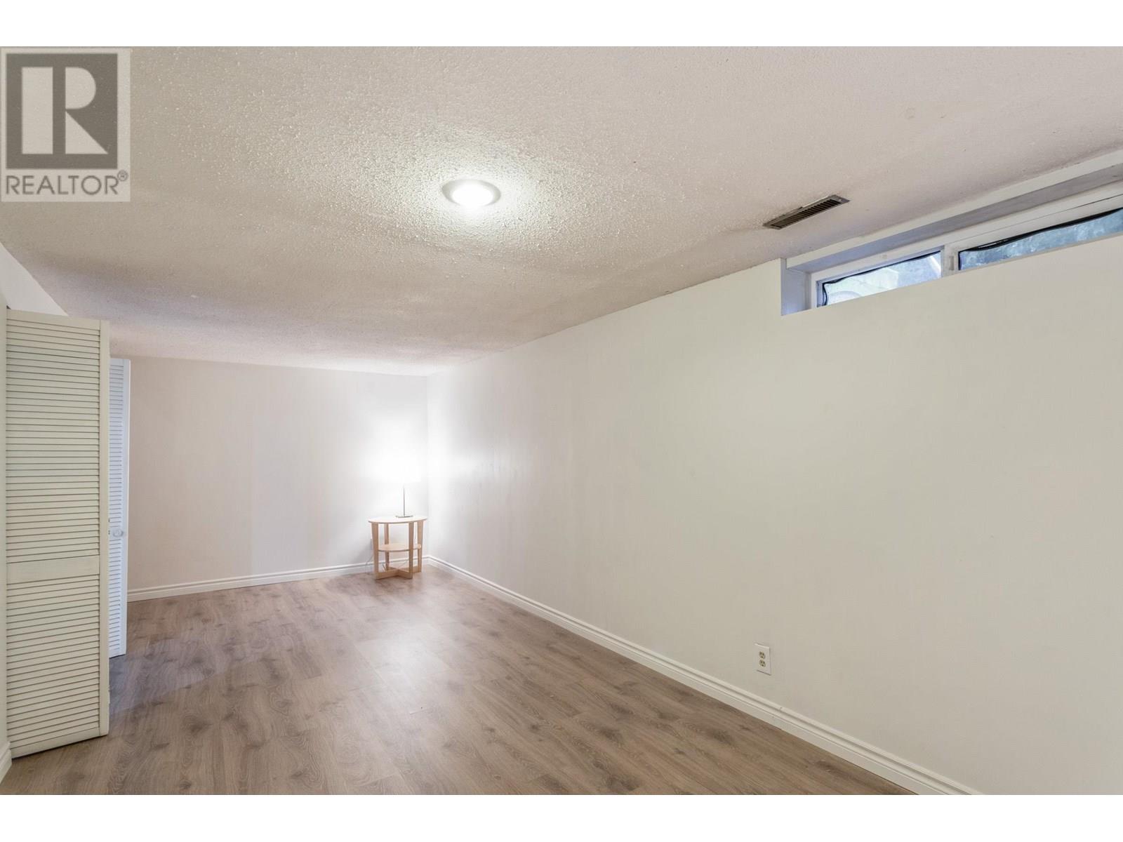 Listing Picture 17 of 40 : 80 3437 E 49TH AVENUE, Vancouver / 溫哥華 - 魯藝地產 Yvonne Lu Group - MLS Medallion Club Member