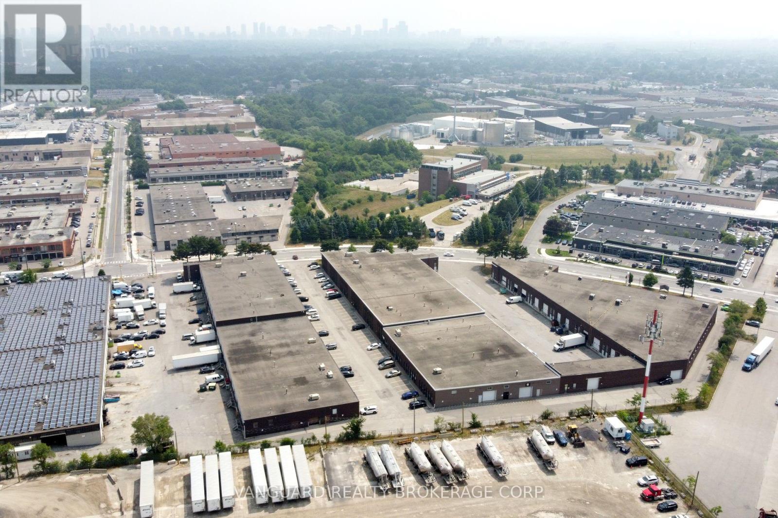 3 - 4480 Chesswood Drive, Toronto, Ontario  M3J 2B9 - Photo 16 - W12262731