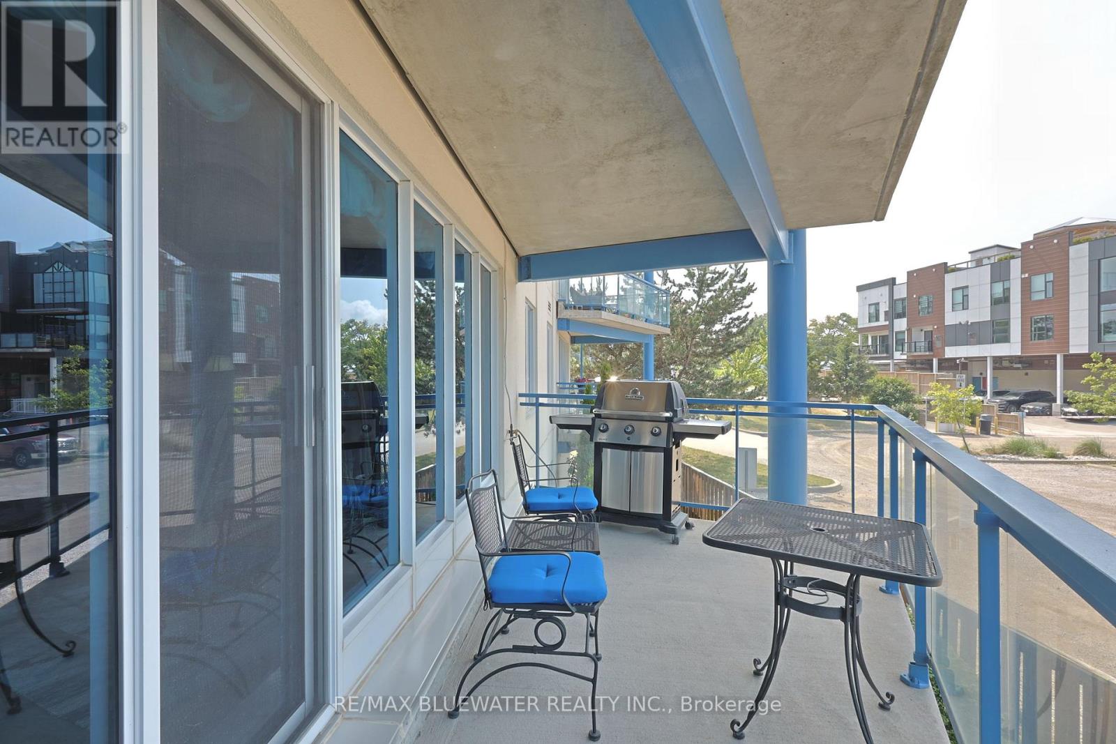 206 - 9 Pine Street, Lambton Shores, Ontario  N0M 1T0 - Photo 14 - X12285094