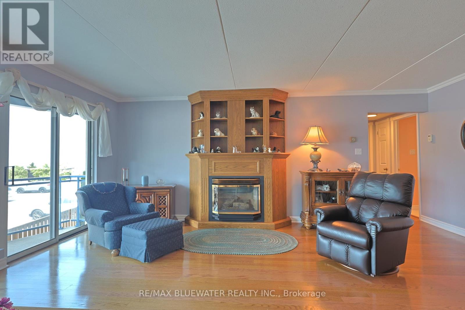 206 - 9 Pine Street, Lambton Shores, Ontario  N0M 1T0 - Photo 18 - X12285094