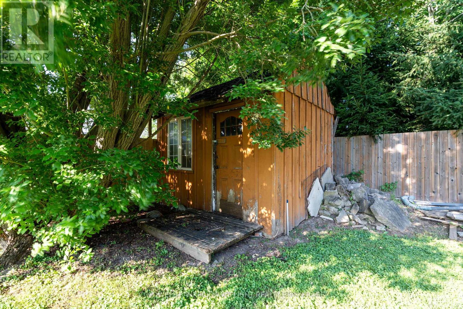 96 Main Street S, South Huron (Exeter), Ontario  N0M 1S1 - Photo 39 - X12283160