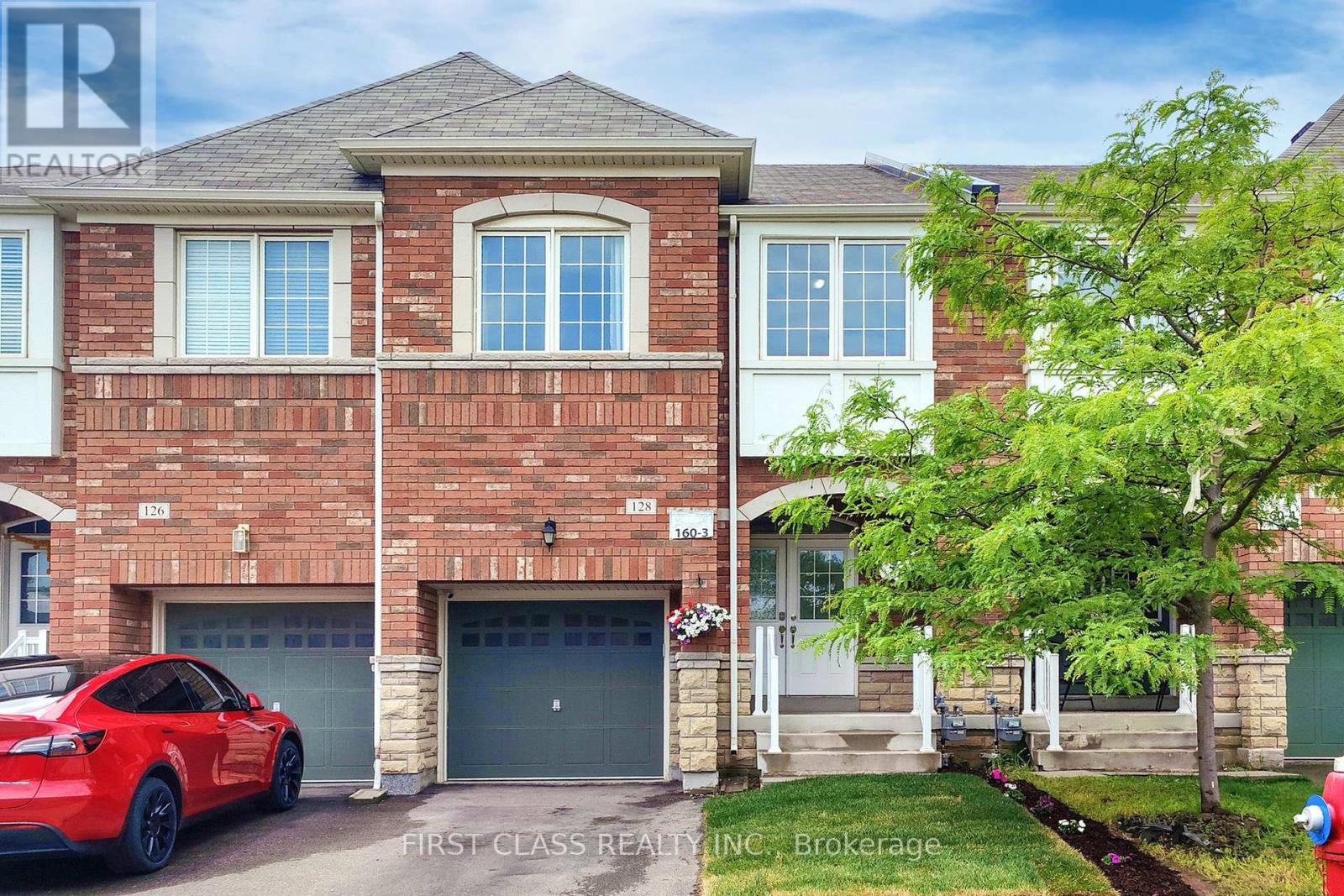 Property at 128 SKY HARBOUR DRIVE image 2