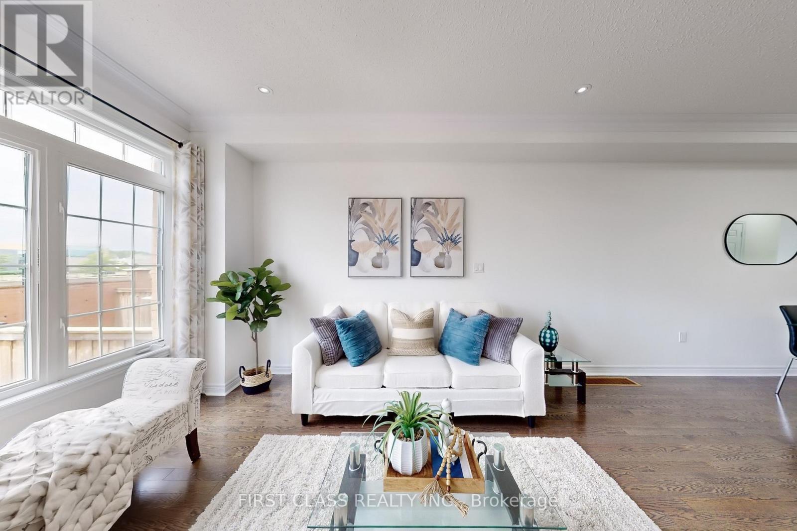 Property at 128 SKY HARBOUR DRIVE image 5
